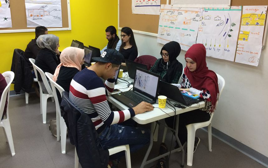 Arbeitsplatz Internet: Neue Chancen für Flüchtlinge